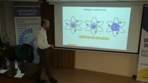 Conferencia «Los efectos de la radioactividad»