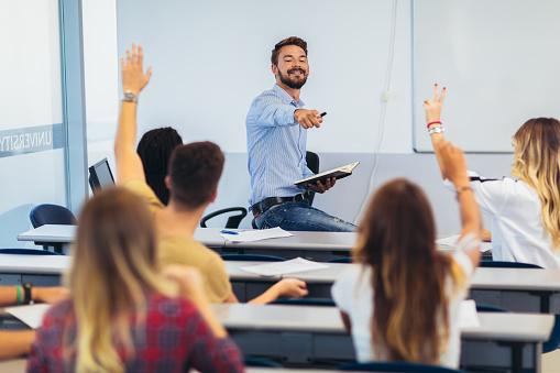 EL COORDINADOR DE BIENESTAR Y PROTECCIÓN: SU ACTUACIÓN EN LOS CENTROS EDUCATIVOS.