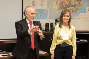 Entrevista al decano y a la vicedecana sobre el Encuentro Bienestar en Educación