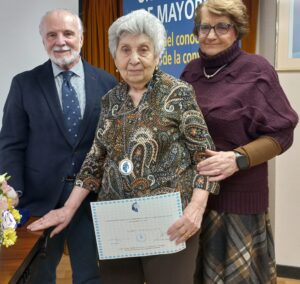 María Pérez Rabazo, medalla de Honor del Colegio